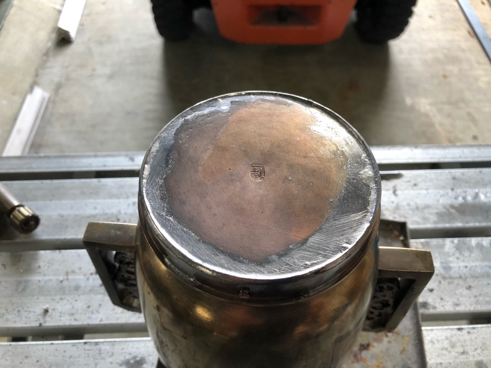 真鍮製花瓶の修理